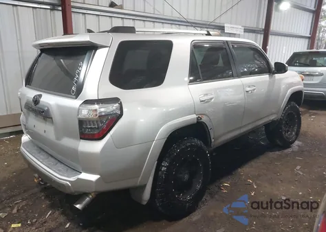 2014 Toyota 4Runner Trail z USA, uszkodzony, nr VIN JTEBU5JR5E5161957